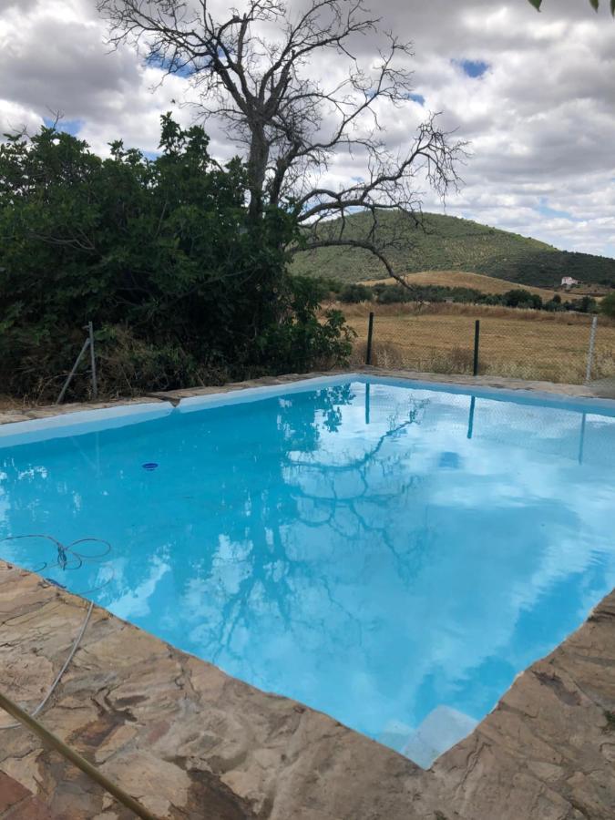 Guadalcanal Vivienda Turistica La Huertaヴィラ エクステリア 写真
