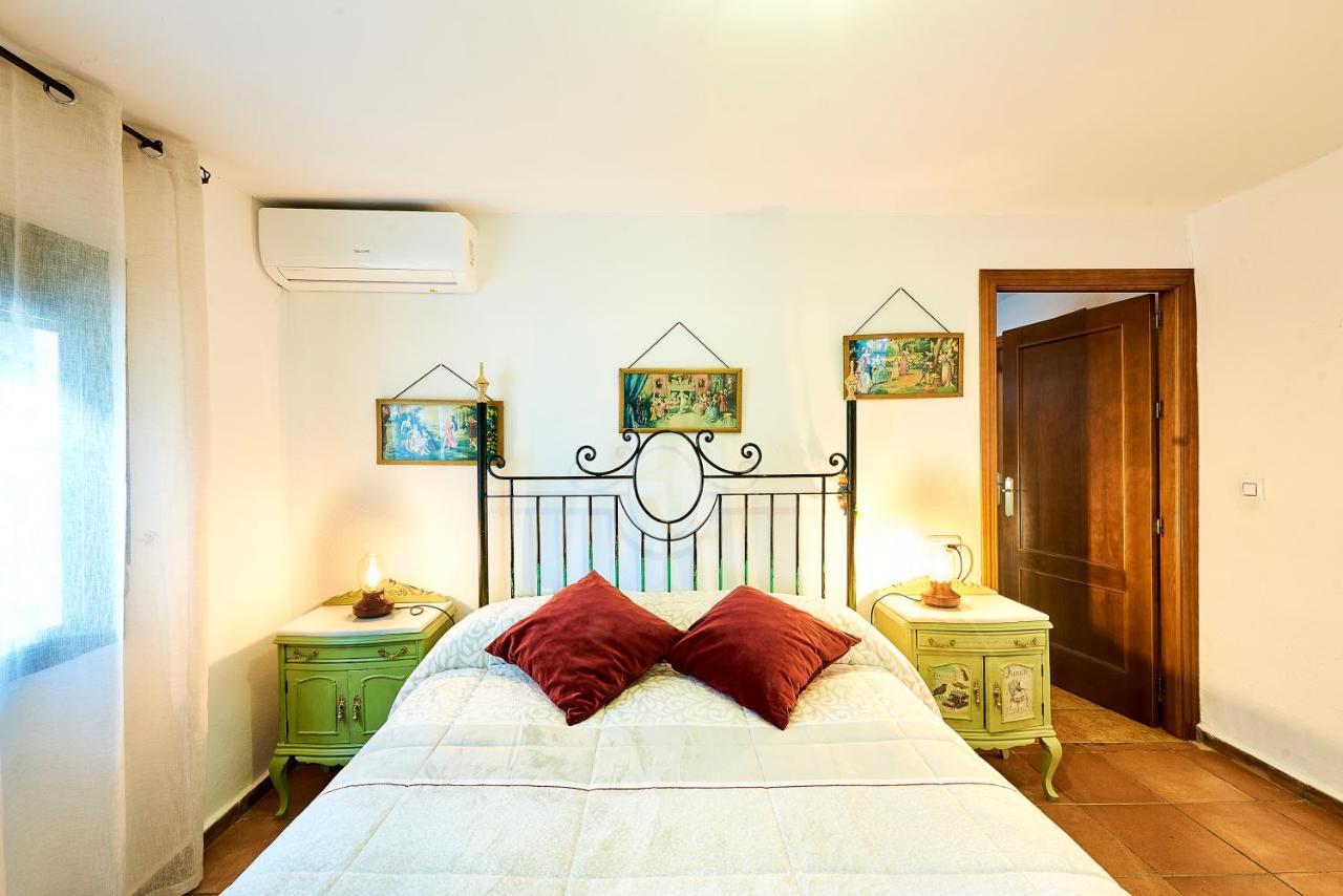 Guadalcanal Vivienda Turistica La Huertaヴィラ エクステリア 写真